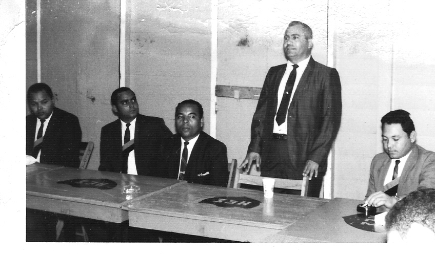 Comentando fotografías, 44 : Actividades cívicas